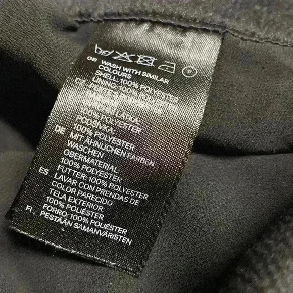 H&M ruffle short skirt size 6 - Picture 6 of 6